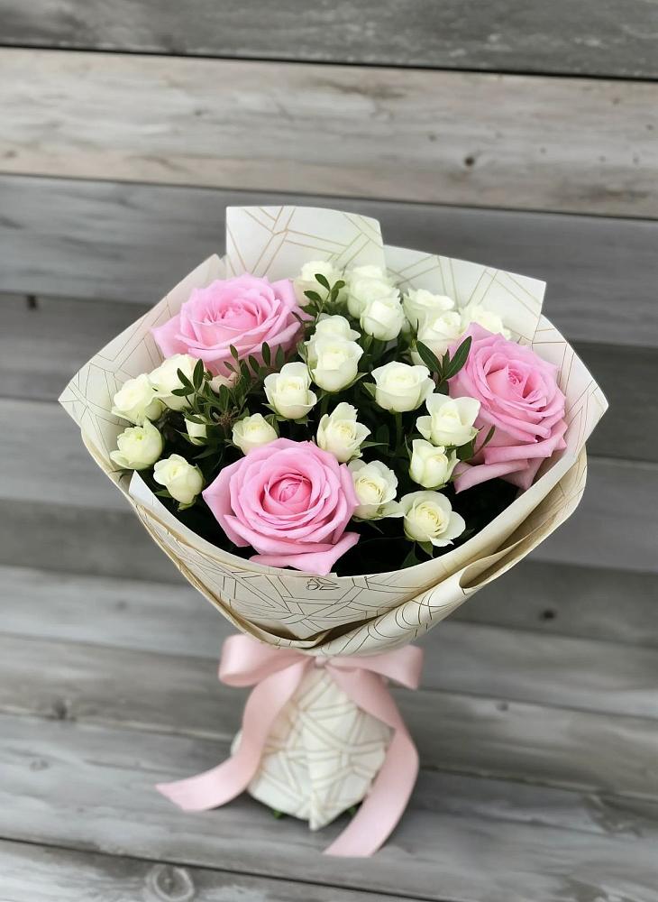 Букет цветов из: Розы в Локомотивный