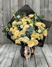 Букет цветов из:  Розы и Лизиантусы #REPLACE_PRED# Локомотивный