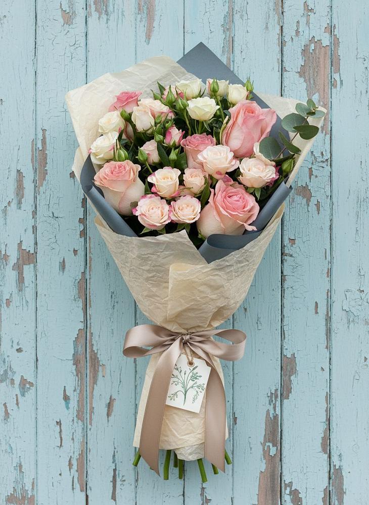 Букет цветов из: Розы в Локомотивный