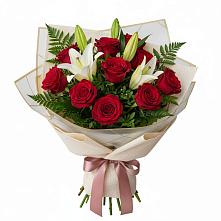 Букет цветов из:  Лилии и Розы в Локомотивный