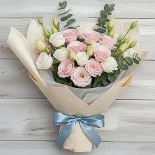 Букет цветов из:  Лизиантусы в Локомотивный