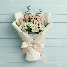 Букет цветов из:  Альстромерии в Локомотивный