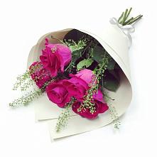 Букет цветов из:  Розы #REPLACE_PRED# Локомотивный