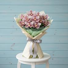 Букет цветов из:  Орхидеи и Розы в Локомотивный