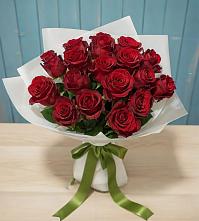 Букет Красные розы в Локомотивный