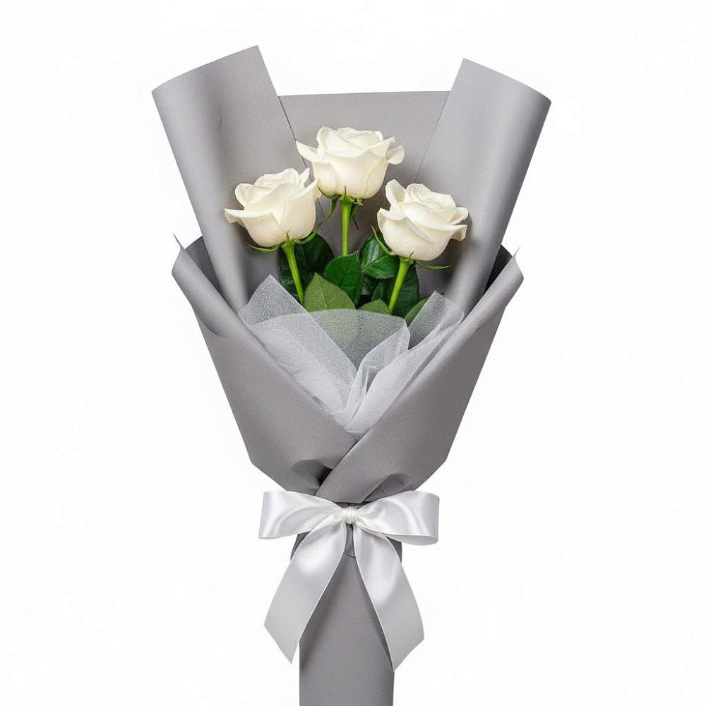 Букет 3 белые розы в Локомотивный