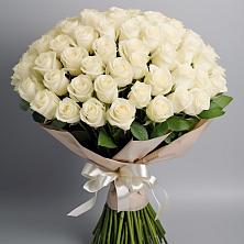 Букет 101 беля роза Белоснежка в Локомотивный
