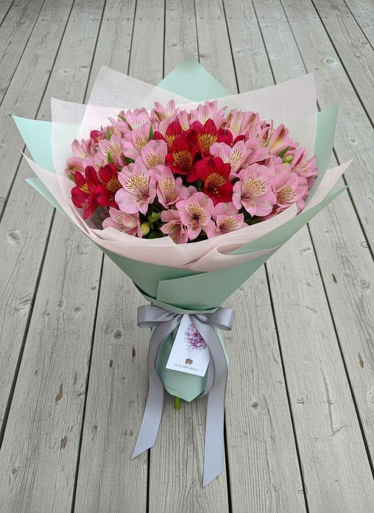 Букет цветов из: Альстромерии в Локомотивный