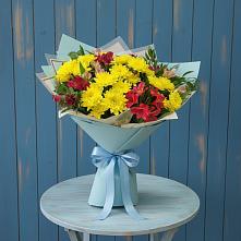 Букет цветов из:  Альстромерии и Хризантемы #REPLACE_PRED# Локомотивный